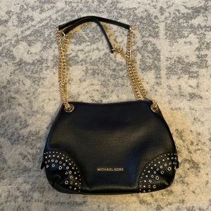 ✨MICHAEL KORS JET SET MD CHAIN MESSENGER ♠️